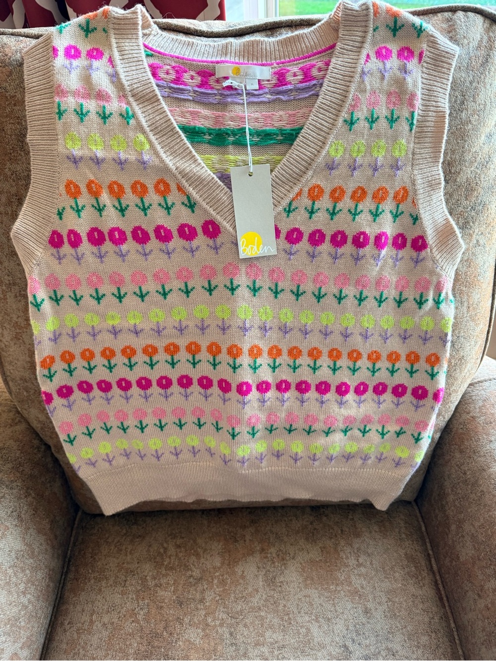 Boden Floral Knit Sleeveless Sweater Vest in Beige with Bright Flowers